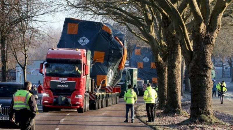 02 - Primeiro-trator-semi-reboque-MAN-já-anda-na-estrada