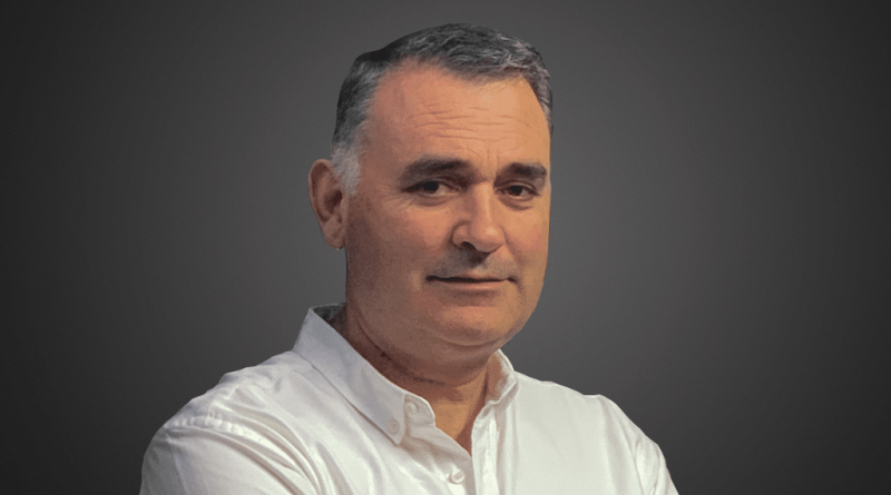 03 - Manuel-Vicente-Rodapecas