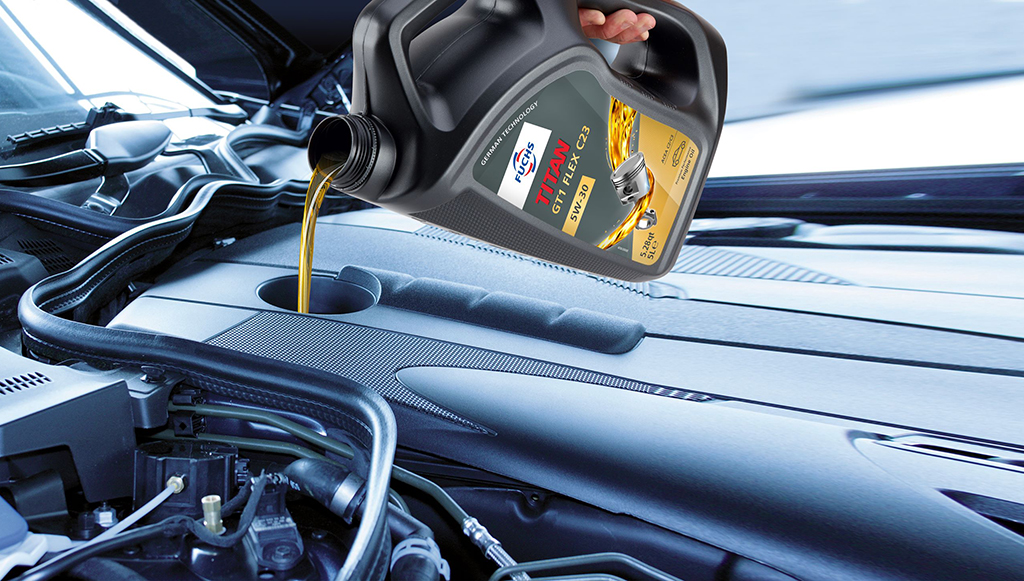 09 - FUCHS-lanca-em-nova-embalagem-user-friendly