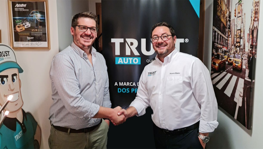 09 - TRUSTAUTO-passa-a-comercializar-produtos-VALEO