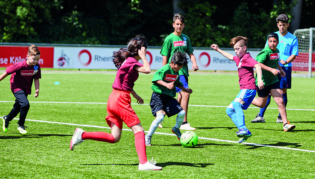 12 - SATA-faz-doacao-de-Natal