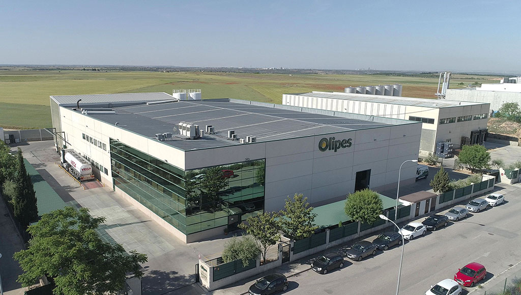 03 - Olipes fornece lubrificantes para a Ucrania