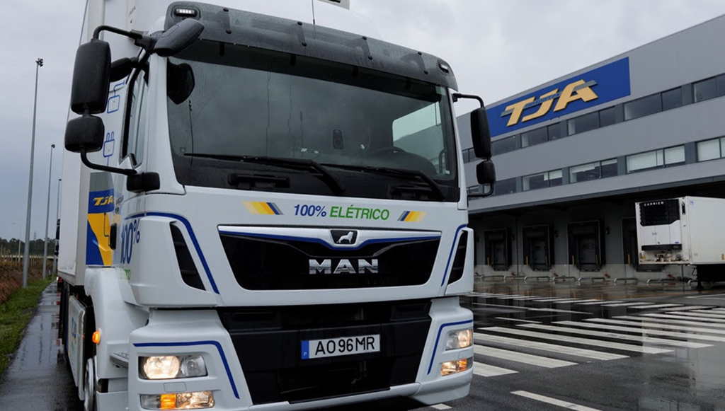 04 - MAN reforça frota da TJA