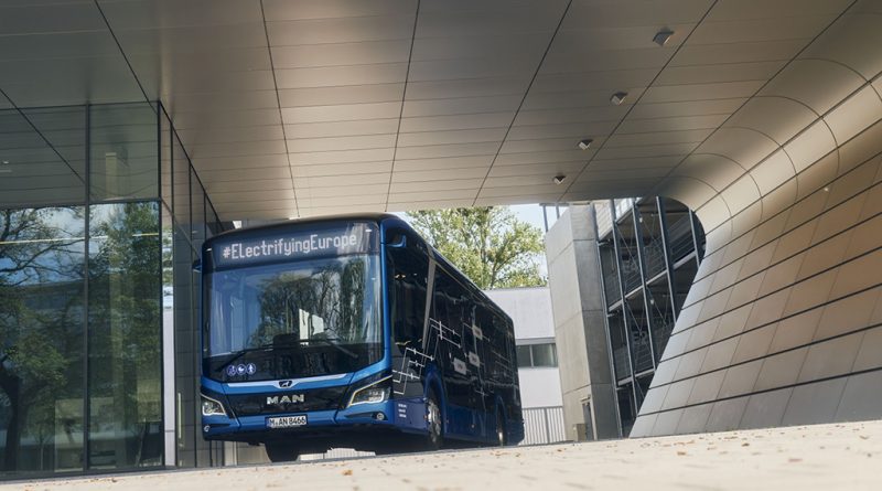 05 - MAN e Bus Tour começou em Madrid
