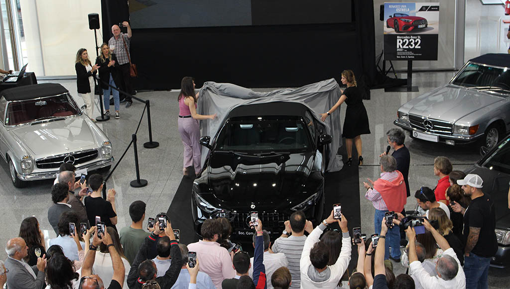 05 - Novo Mercedes AMG SL faz história na Soc. Com. C. Santos