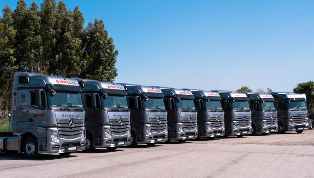 05 - Soc. Com. C. Santos fornece camiões a TKW Cargo