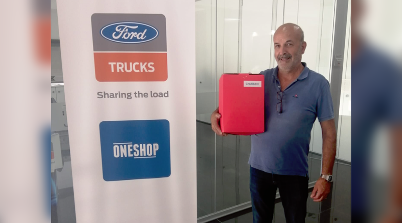 07 - Ford Trucks e Credibom celebram contrato 100
