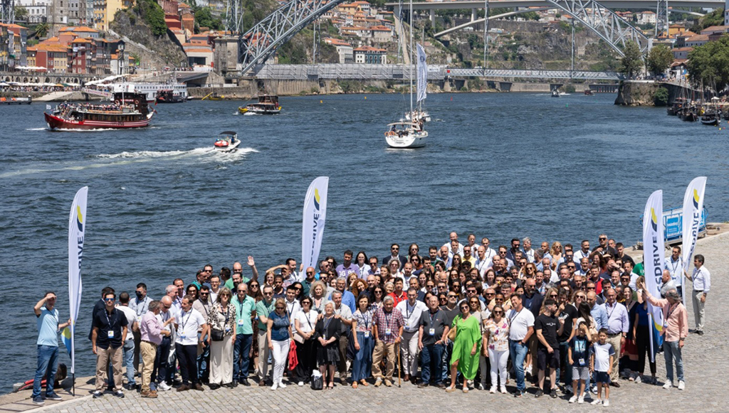 08 - Glassdrive comemora 20 anos com toda a equipa