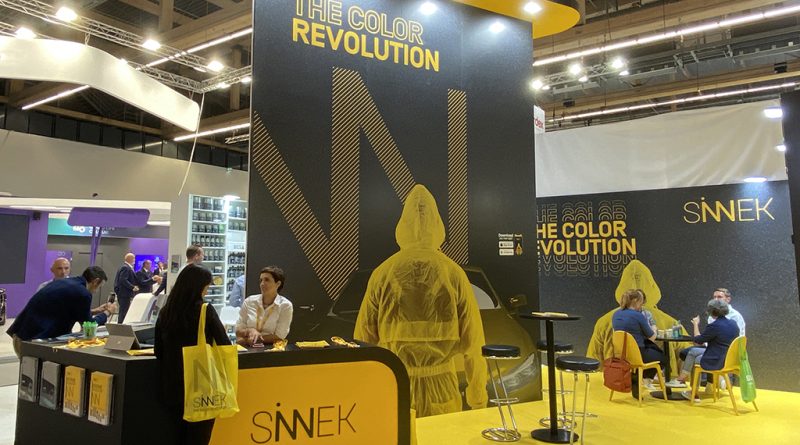 09 - SINNEK apresentou na Automechanika a nova SINNEK APP