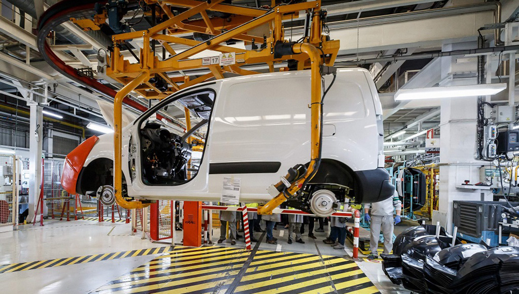 11 - Produção de automóveis em Portugal continua a crescer