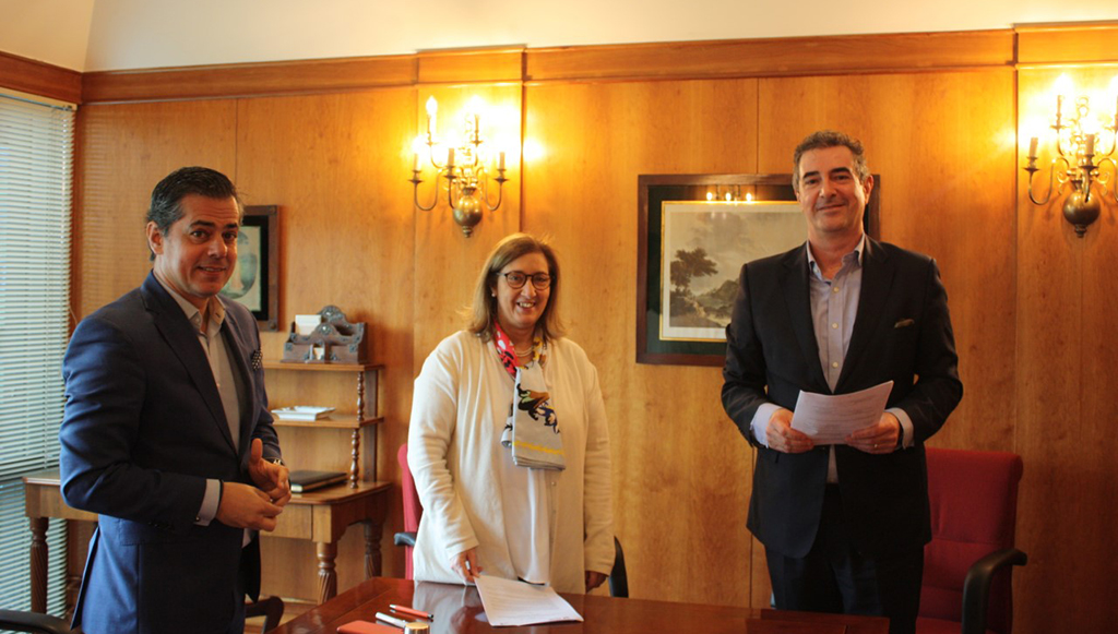 02 - ANECRA e AESE Business School unem se pelo futuro do negocio