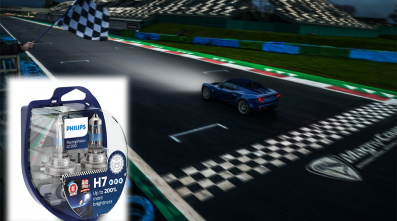 02 - Philips RacingVision GT200 distinguida pela revista Auto Express