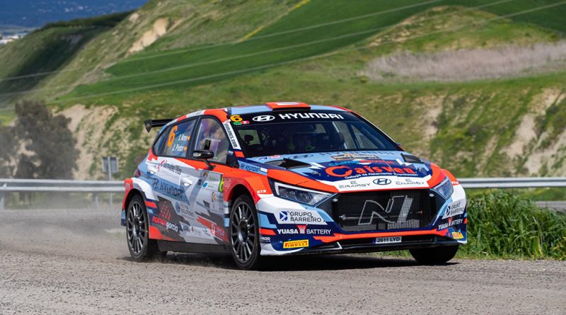 05 - Ivan Ares e Jose A. Pintor dao o tudo por tudo nas Canarias