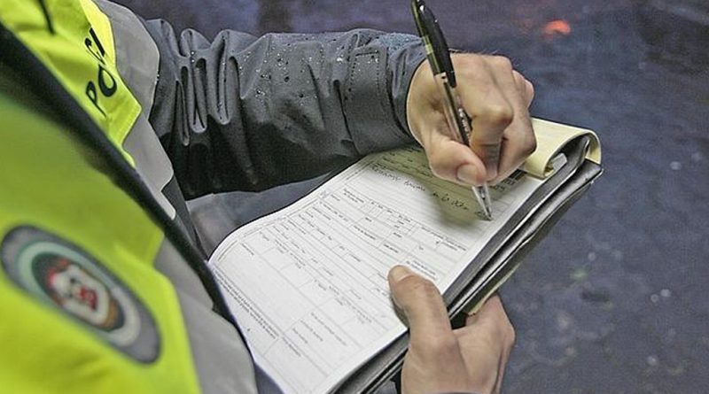 06 - Multa no estrangeiro Vai mesmo parar a caixa de correio