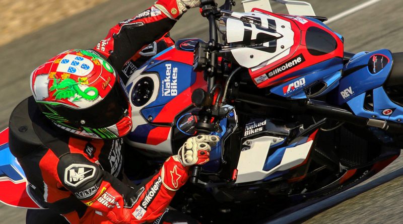 07 - FUCHS no campeonato de naked bikes