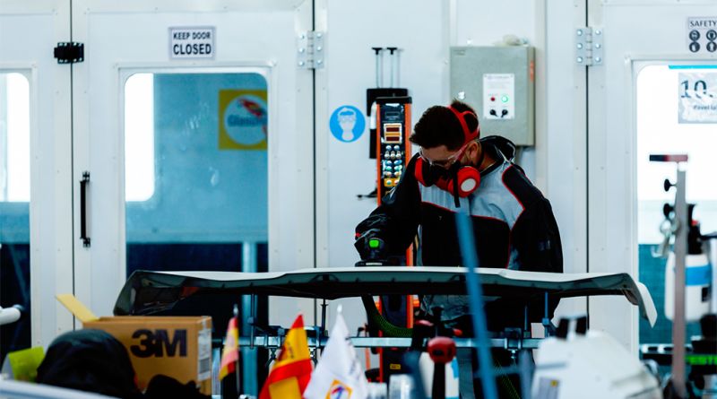 08 - BASF reforca compromisso com jovens pintores
