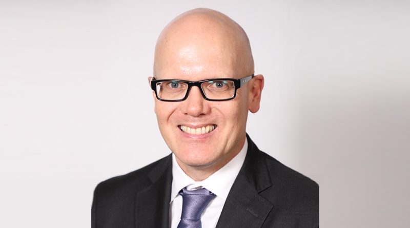 09 - Helmut substitui John DiBert que deixou o cargo de CFO da Clarios em abril de 2023 para se tornar CFO da Air Canada em sua cidade natal Montreal Canada