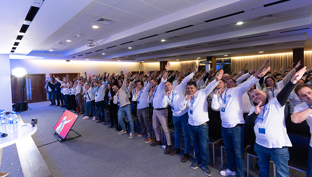 03 - Alves Bandeira reune mais de 200 colaboradores no AB Meeting