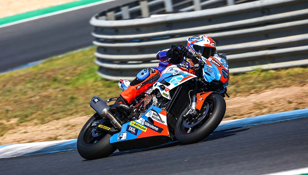04 - FUCHS e patrocinadora oficial do Campeonato Nacional de Naked Bikes