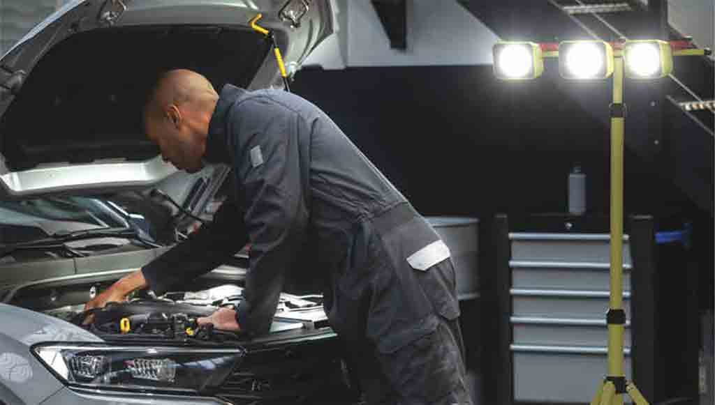 05 - Philips lanca nova luz de trabalho com mais potencia