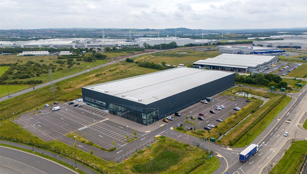 01 - Fabrica da Nissan no Reino Unido vai receber motores da JATCO