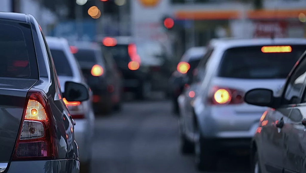 01 - Mercado automovel cresceu 164 no ultimo mes de 2024