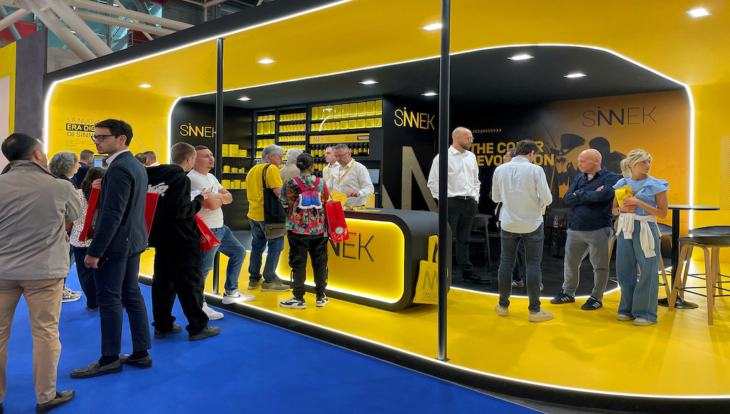 05 - SINNEK_Autopromotec_1
