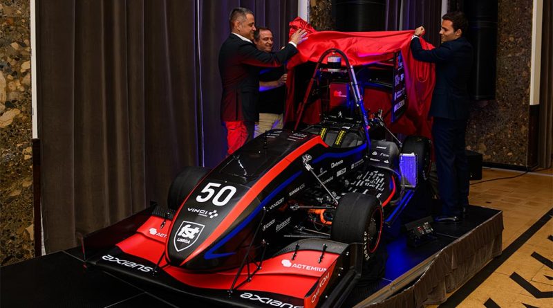 06 - Equipa Formula Student apresentou o FST14