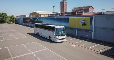 09 - FORVIA HELLA cria farois para nova serie de autocarros VDL