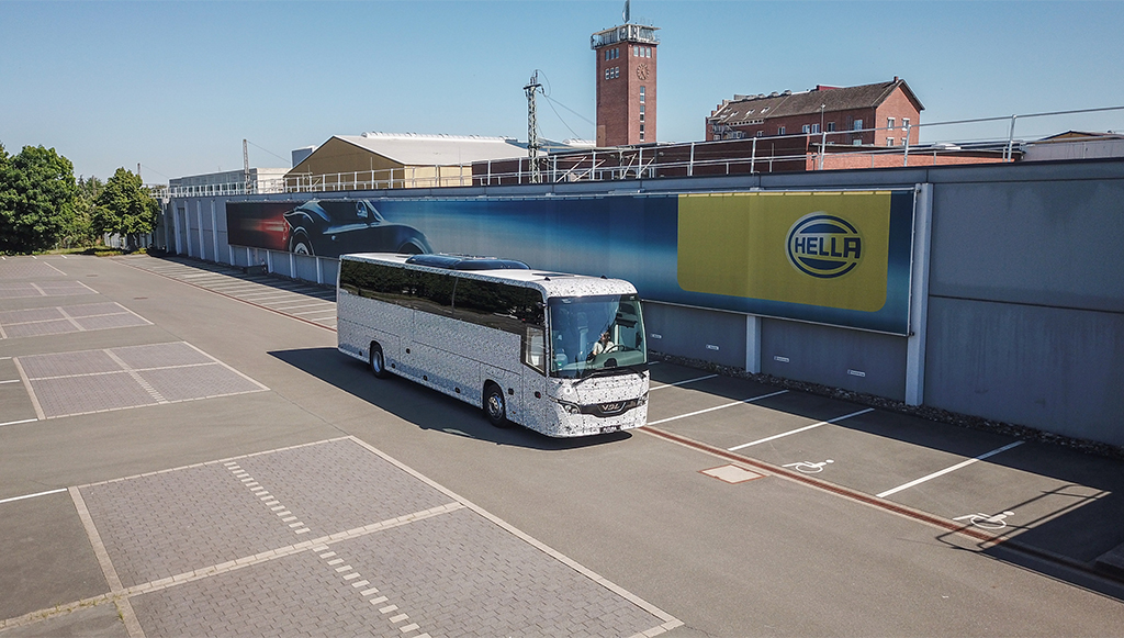 09 - FORVIA HELLA cria farois para nova serie de autocarros VDL