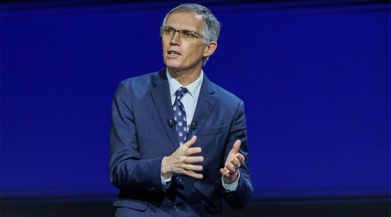 11 - Ex CEO da Stellantis preve que a China possa 22engolir22 a Europa