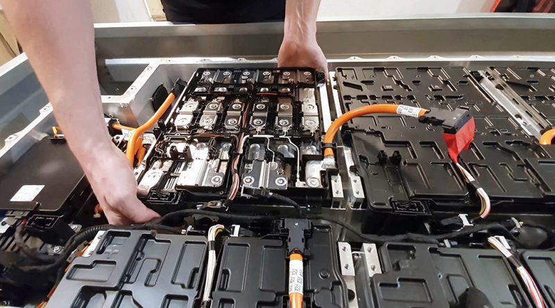 12 - Explosao de baterias usadas VE na China