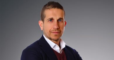 03 - Julio Blanco_gates