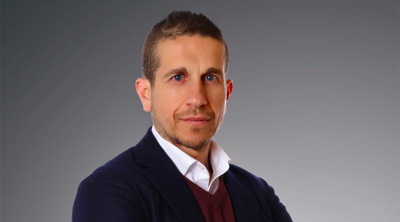 03 - Julio Blanco_gates