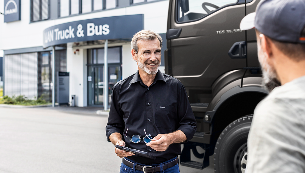 03 - MAN investe 300 milhoes de euros na rede de assistencia