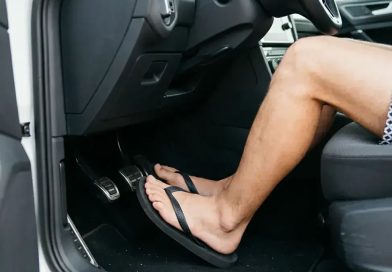 GNR esclarece quando conduzir de chinelos pode ser punido