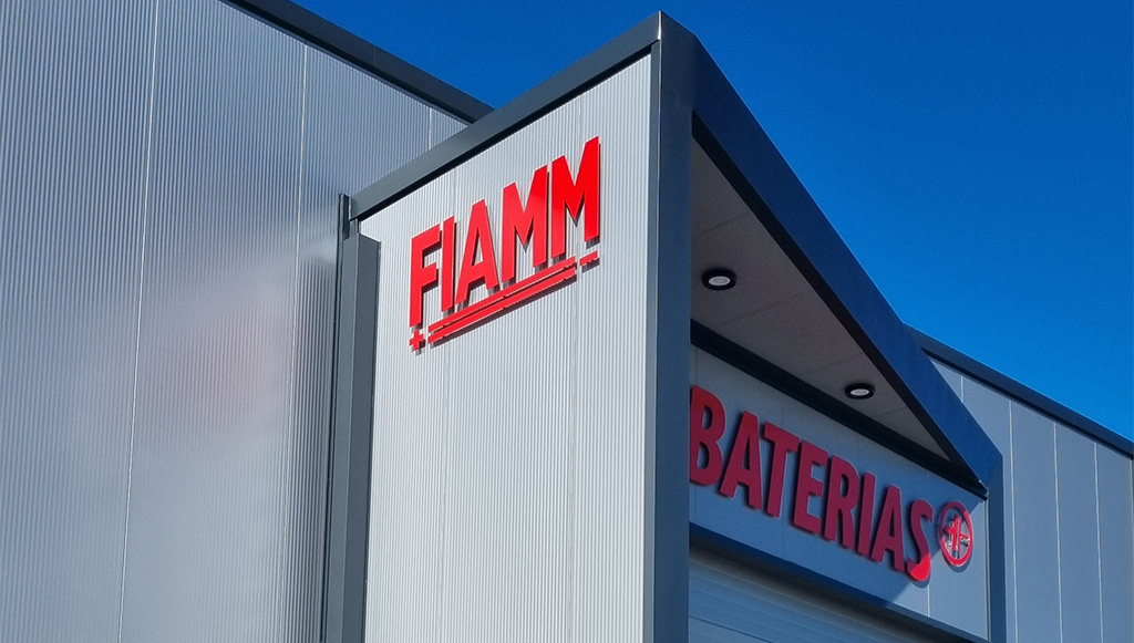 banners - Polibaterias amplia instalacoes e reforca operacao