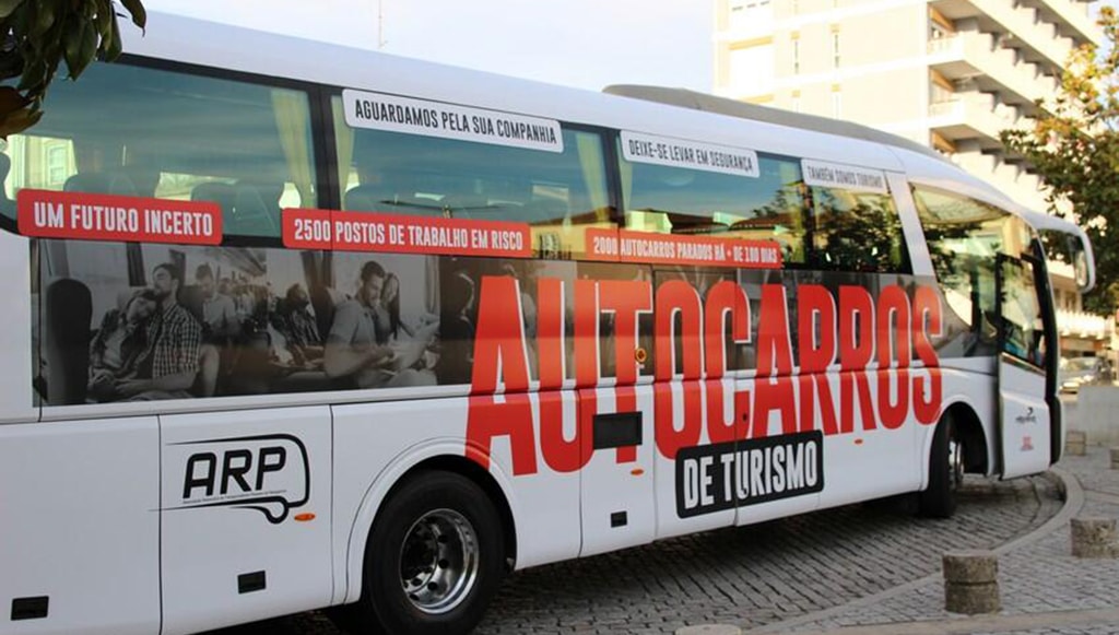 Autocarros-de-Turismo