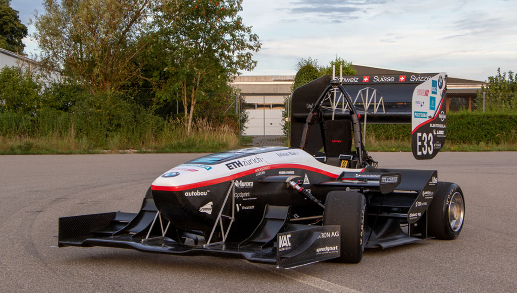 Axalta_apoia_iniciativa_STEM - Axalta-supports-STEM-with-student-racing-AMZ