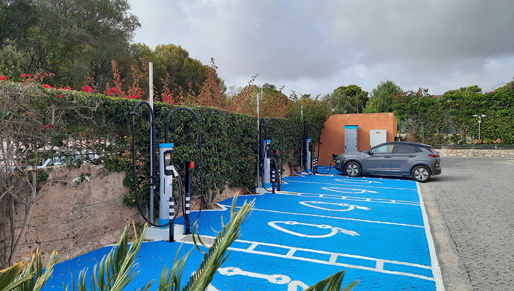 10 - Power Dot e Accor carregam 1800 hotéis na Europa2