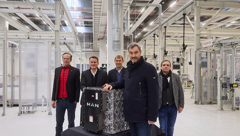 MAN-Truck-Bus-inaugura-fabrica-de-baterias-em-Nuremberga