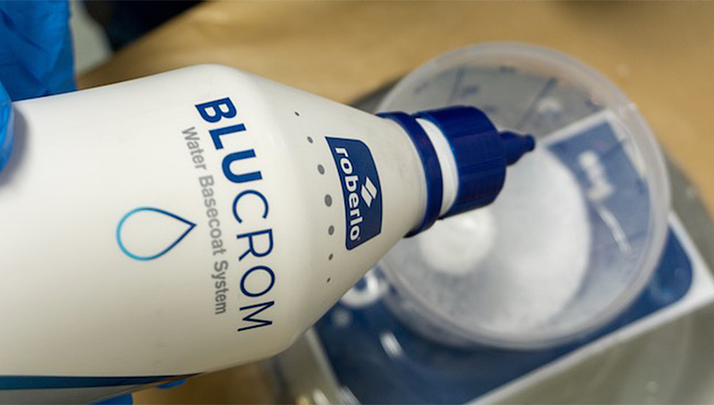 Blucrom-a-solucao-de-cor-a-base-de-agua-da-Roberlo