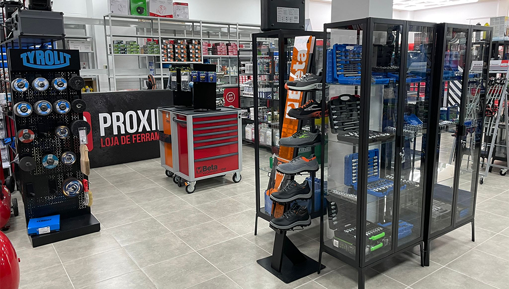 Proxira-inaugura-nova-loja-de-ferramentas-em-Sintra