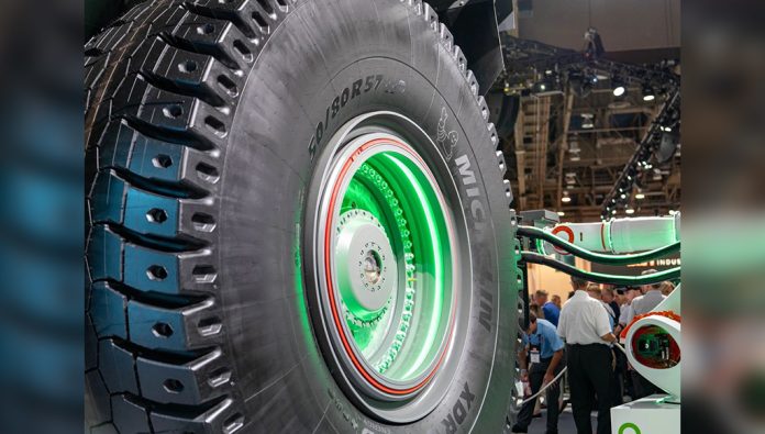 Michelin apresenta inovações na MINExpo International 2024