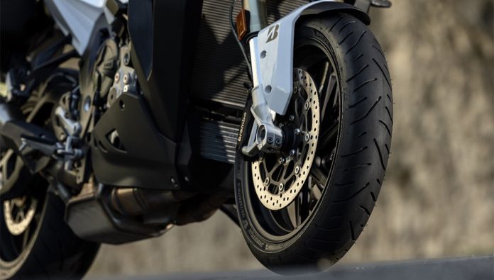 Bridgestone apresenta novo BATTLAX SPORT TOURING T33