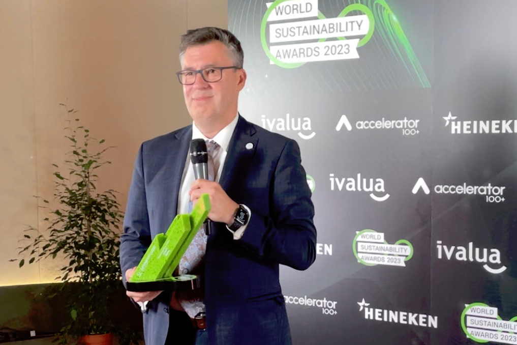 10 - Clarios distinguida nos premios World Sustainability Awards