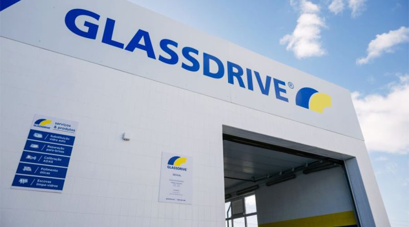01 - Glassdrive inaugura tres novos centros em Portugal